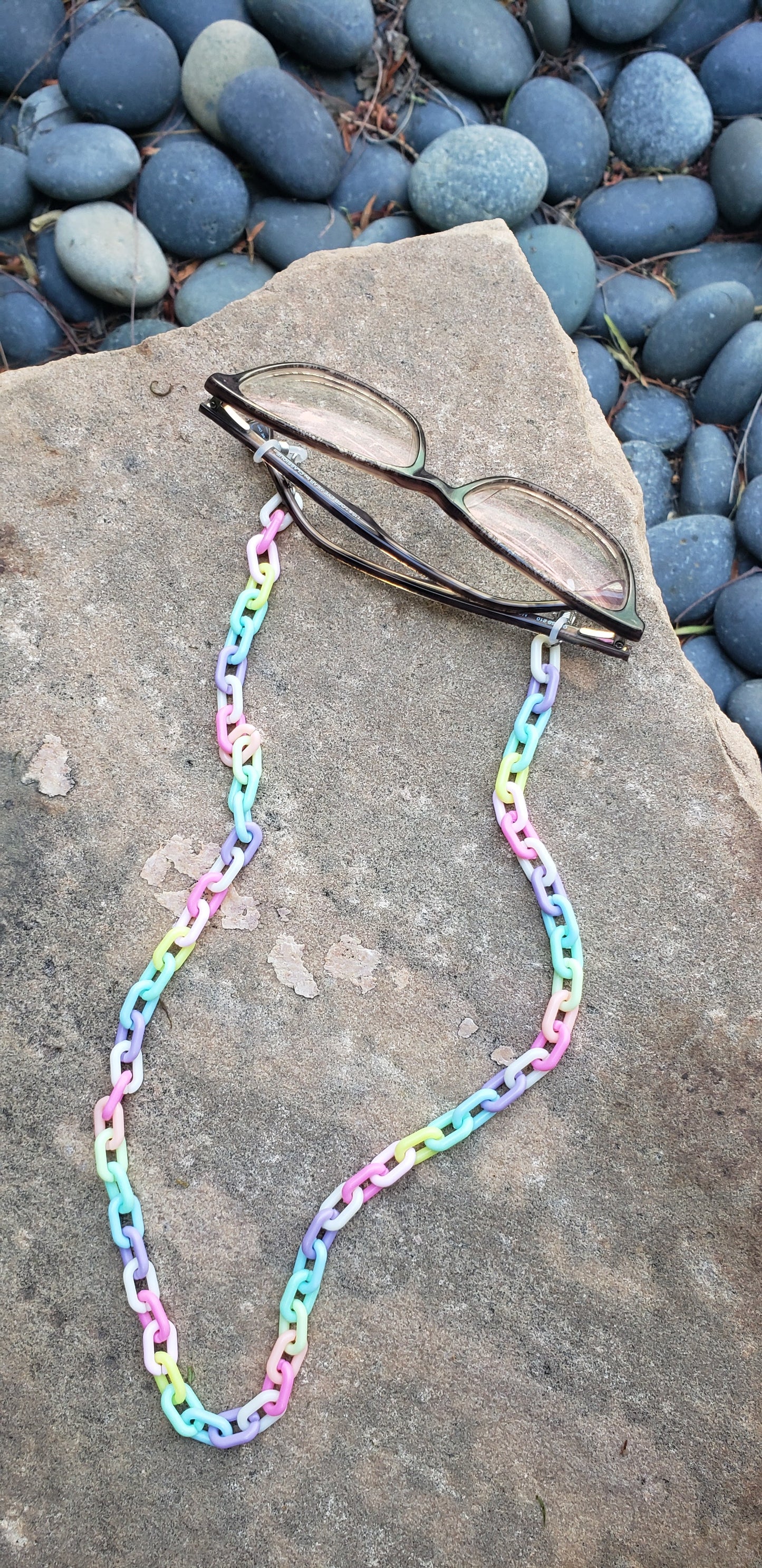 Pastel Rainbow Glasses Chain