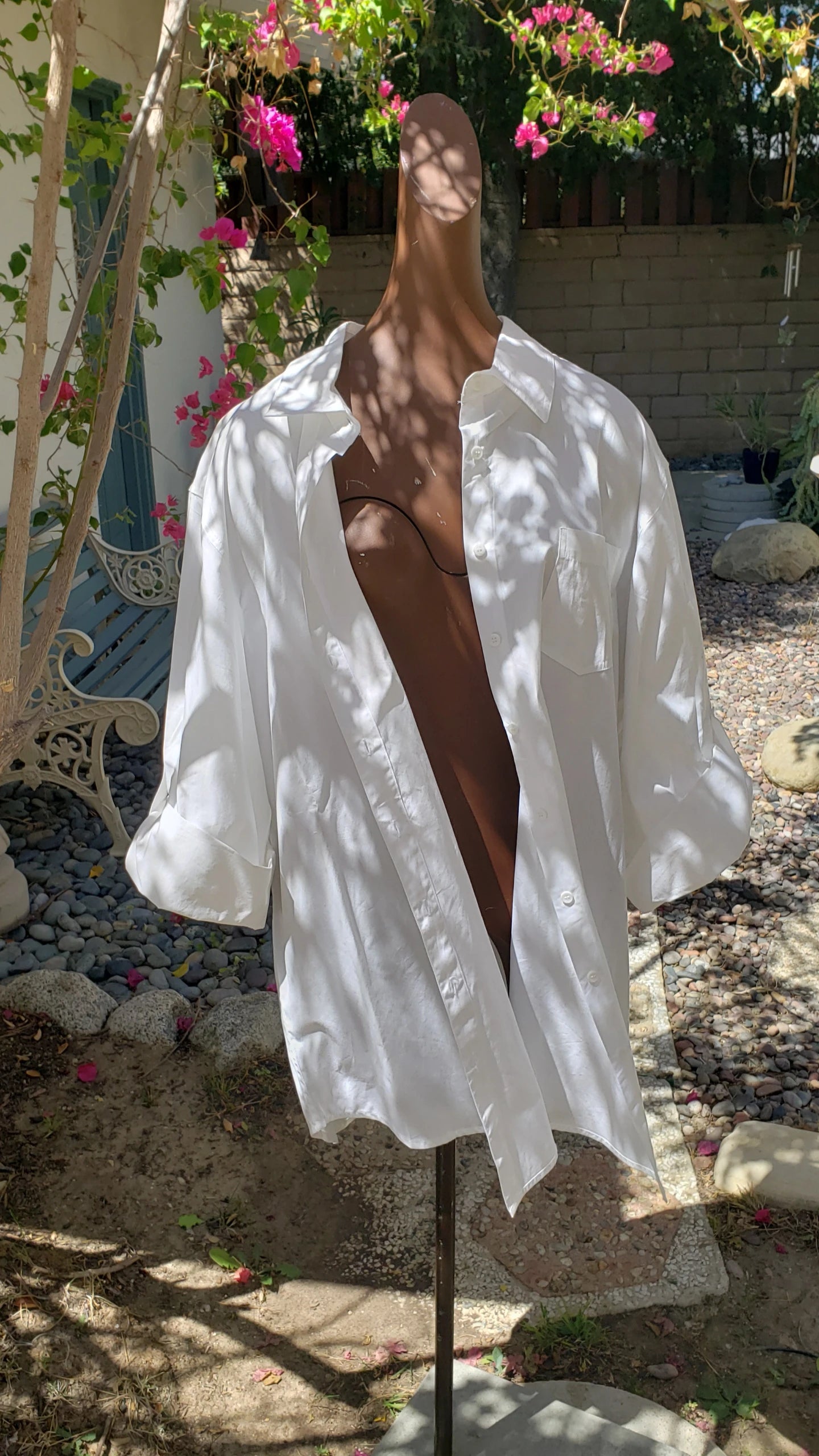 The White Collared Shirt