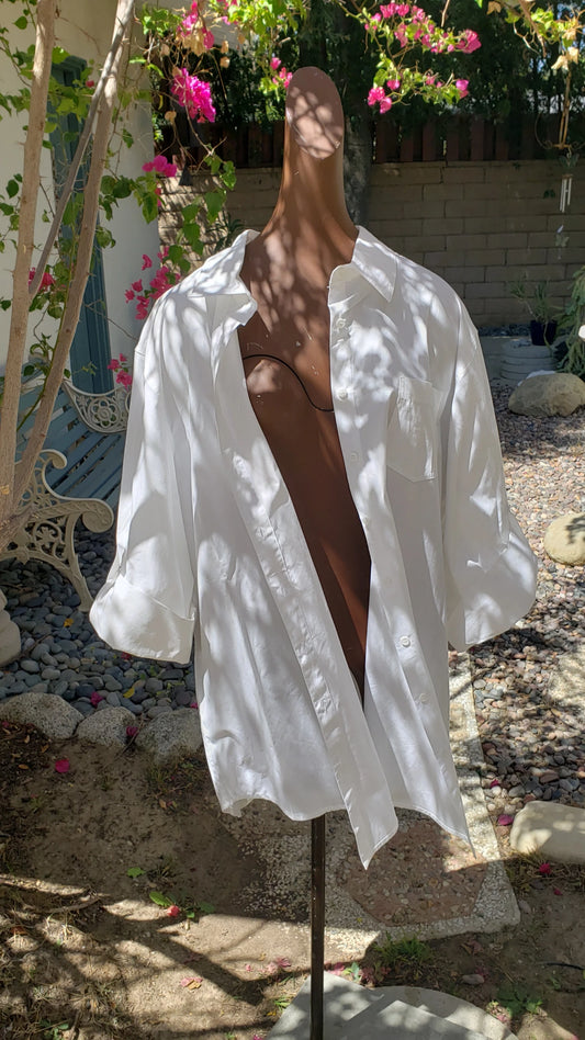 The White Collared Shirt